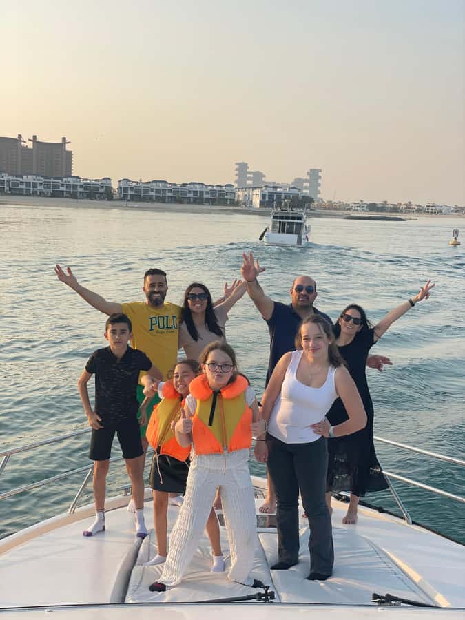Dubai : excursion privée d’une journée en français - Starting in old Dubai at the gold and spice souks