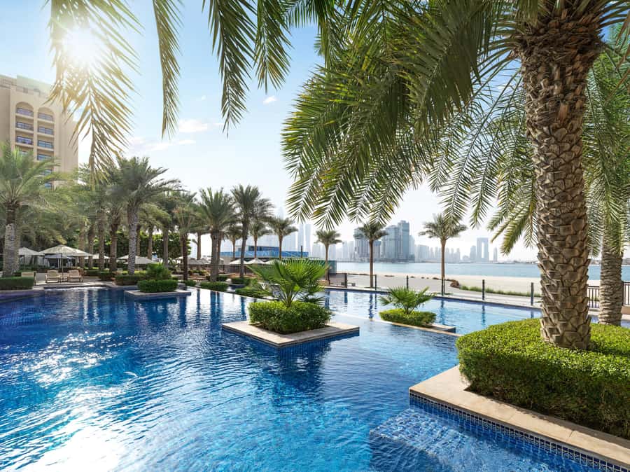 Dubai: Fairmont the Palm Pool and Beach Access - Bask food, drinks, and the cost of eating on site