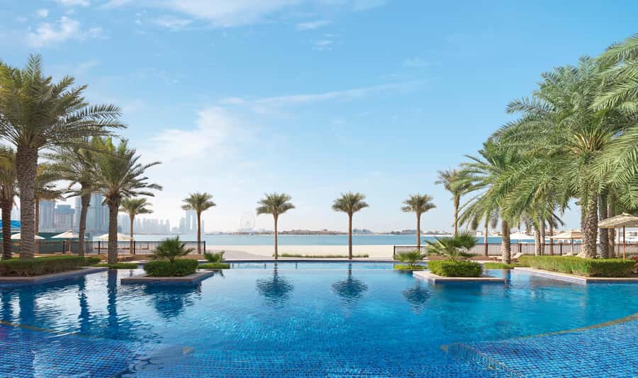 Dubai: Fairmont the Palm Pool and Beach Access - When to visit and what to bring