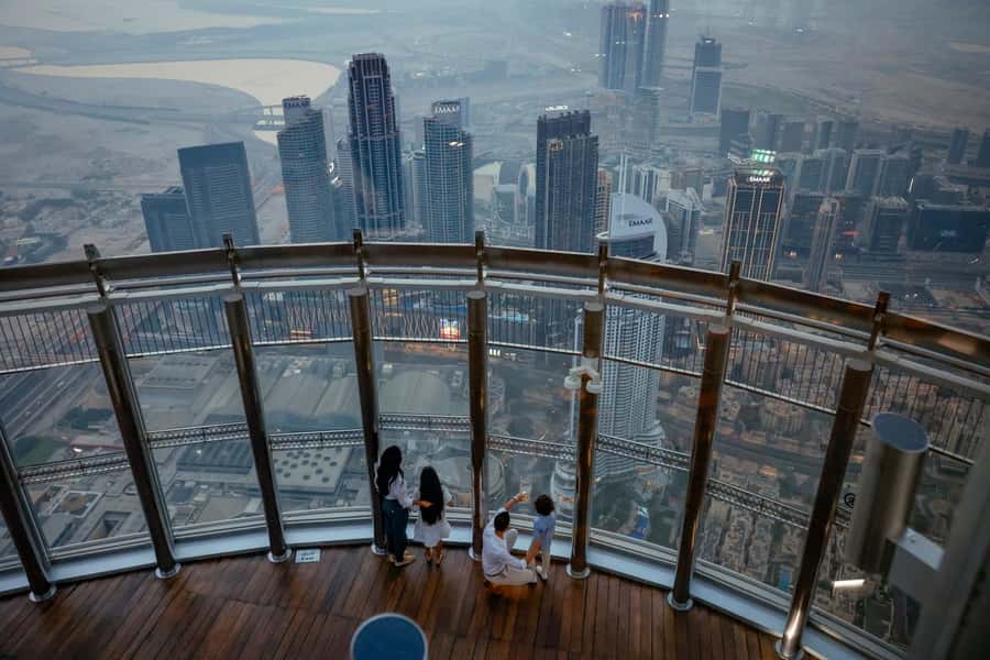 Dubai: Fast Track Entry to Burj Khalifa Levels 124 & 125 - Level 124 and the open-air terrace