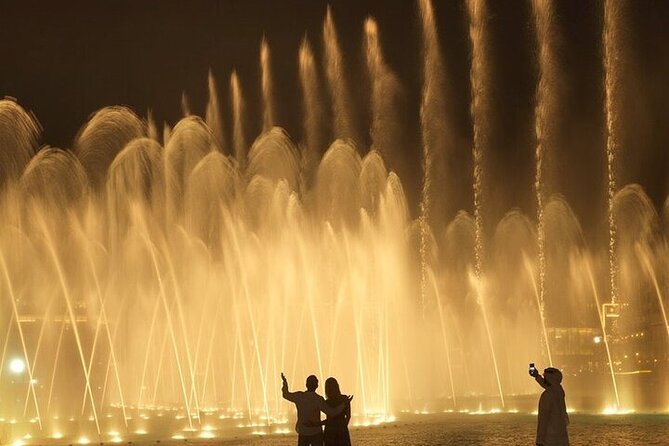 Dubai Fountain Boardwalk - The 272-Meter Walk Across Burj Lake