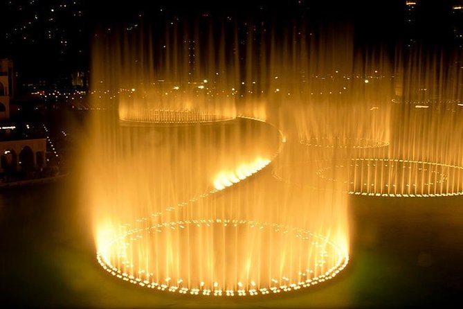 Dubai: Fountain Show and Burj Lake Ride by Traditional Boat - What the $47 price really buys