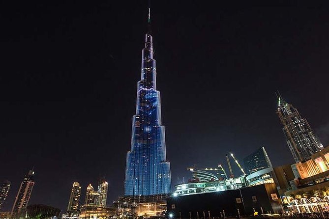 Dubai: Fountain Show and Burj Lake Ride by Traditional Boat - The Dubai Fountain show from a boat