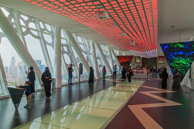 Dubai Frame Admission Tickets - Crossing the glass walkway