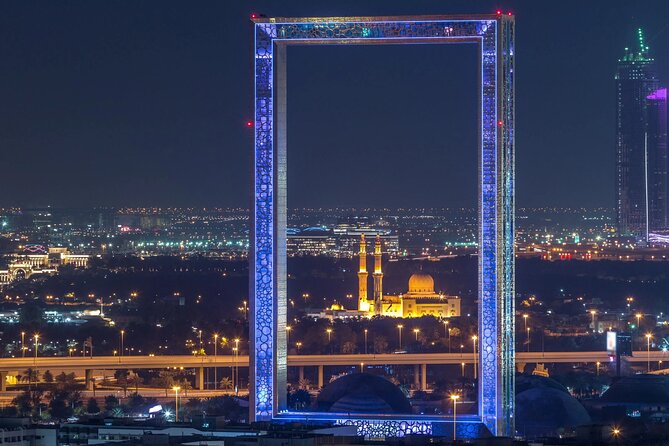 Dubai Frame Admission Tickets - Seeing Future Dubai through Virtual Metropolis