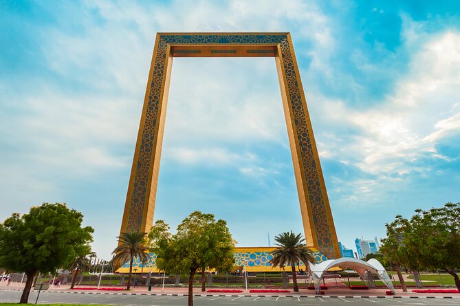Dubai: Frame Tickets, Creek, Souks & Blue Mosque Guided Tour - Gold Souk and Spice Souk: look, browse, and bargain carefully