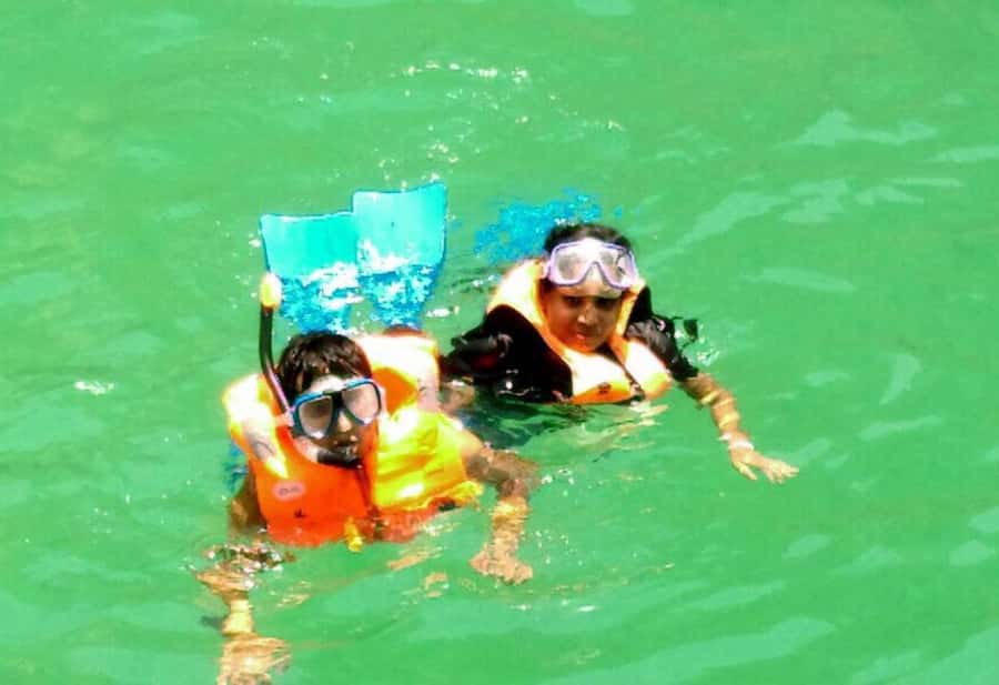 Dubai: Full-Day Sea Safari to Musandam - Banana boat rides and other water activities