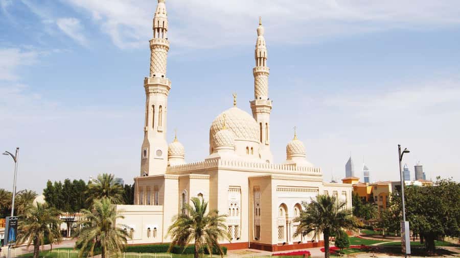 Dubai Full-Day Tour: Mosque, Souks, Burj Khalifa photo stop - Al Fahidi and the simple pleasure of an abra