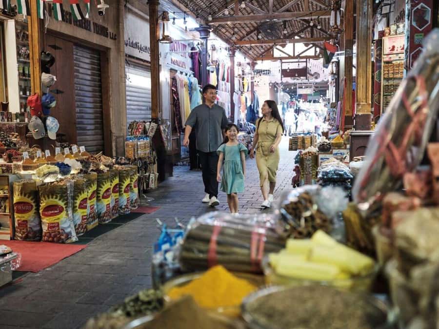 Dubai Full-Day Tour: Mosque, Souks, Burj Khalifa photo stop - Timing, pickup, and the practical details