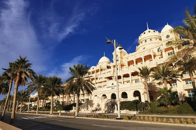 Dubai Half Day City Tour With Burj Khalifa Ticket - A short breath of sea air at Jumeirah Beach