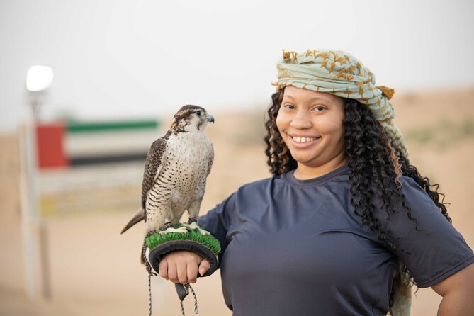 Dubai Half-day Red Dunes bashing with Sandboarding, Camel &Falcon - Who should book this morning safari
