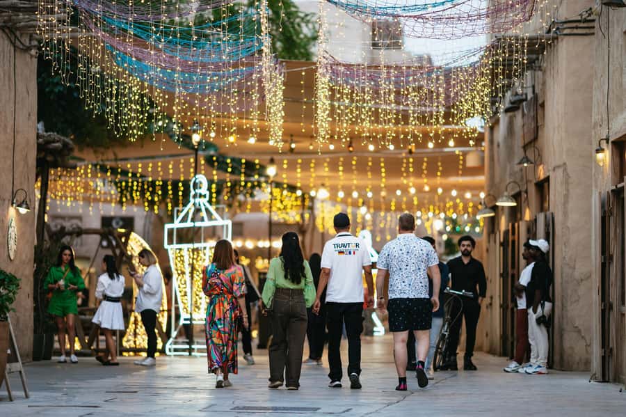 Dubai: Half-Day Street Food Tour - Lebanese food with local company