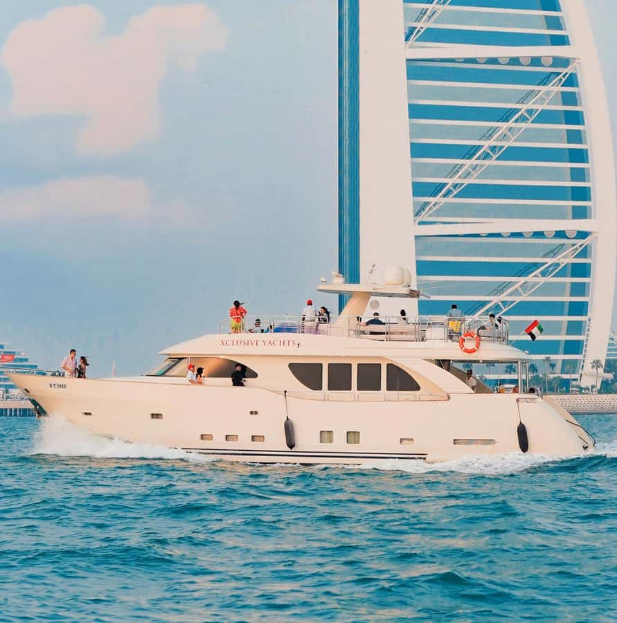 Dubai Harbor: Luxury Yacht Tour with BBQ Options - What the BBQ adds to the experience