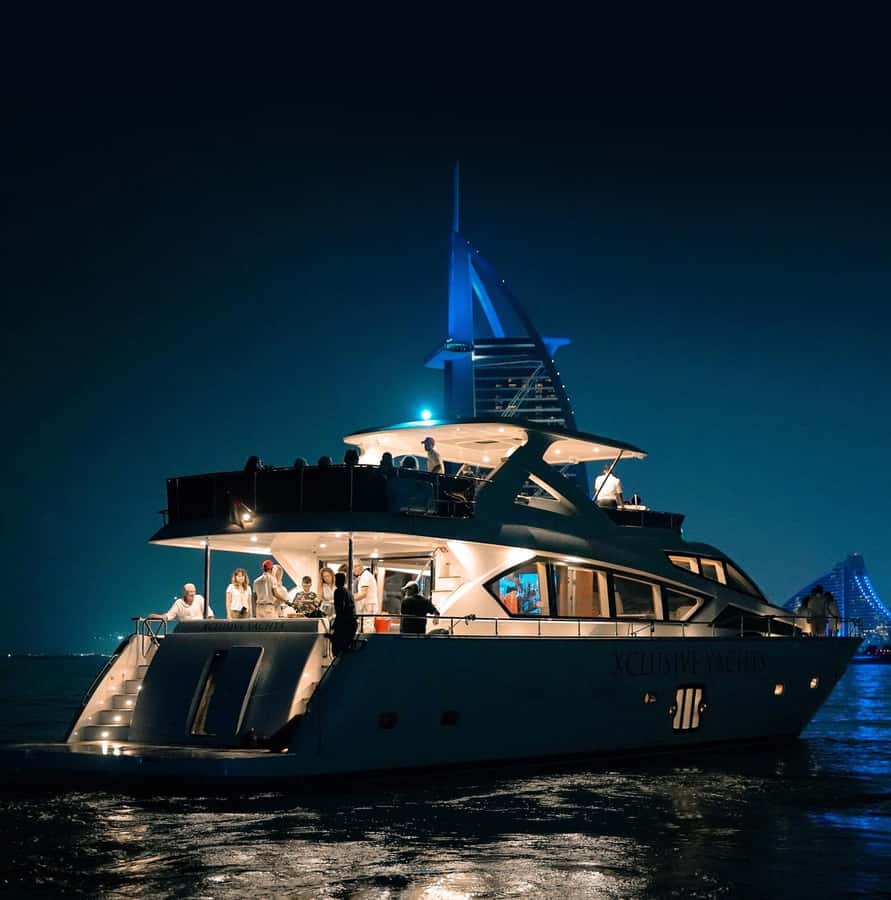 Dubai Harbor: Luxury Yacht Tour with BBQ Options - Upper deck views or cool lower lounge