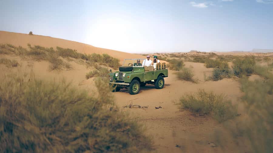 Dubai: Heritage Safari in Vintage Land Rover with Dinner - The vintage Land Rover and conservation reserve
