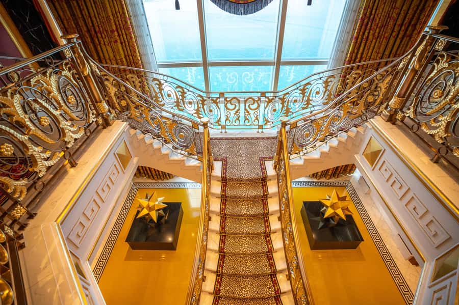 Dubai: Inside Burj Al Arab Guided Tour with Optional Extras - UMA Lounge and the sunset option
