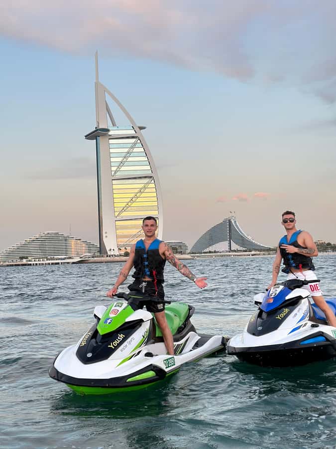 Dubai: Jet ski & Flyboard in Dubai Free Ice Cream - Who should book this Dubai water activity?
