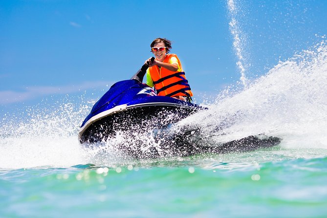 Dubai : Jet Ski Ride to Burj Khalifa & Burj Al Arab with Juice - Getting Comfortable on the Yamaha WaveRunner
