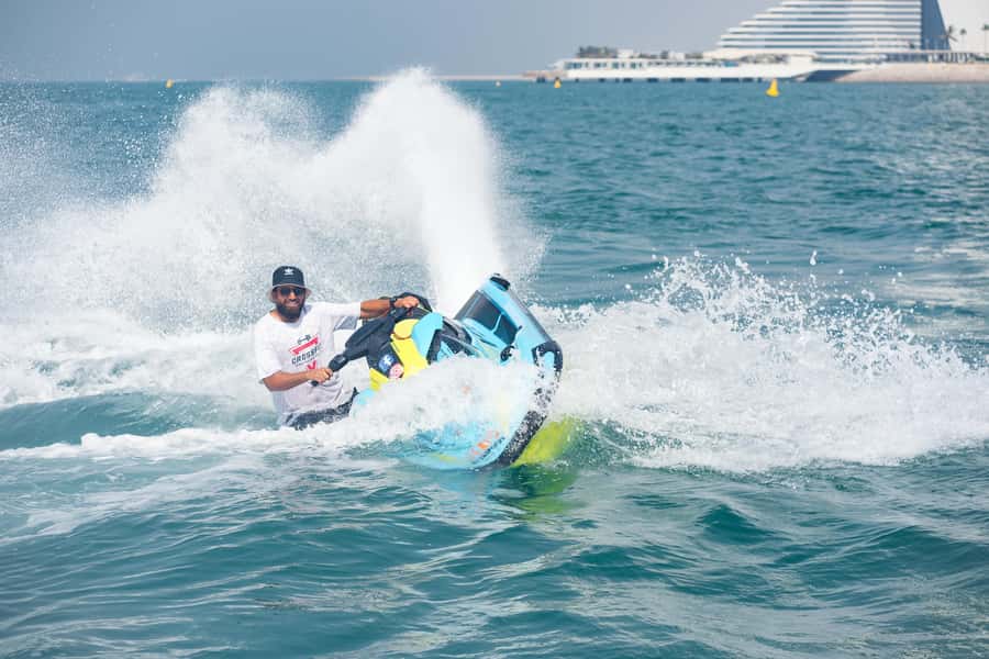 Dubai: Jet Ski to Atlantis with Videos, Photos and Ice Cream - Photos, videos, and the café bonus