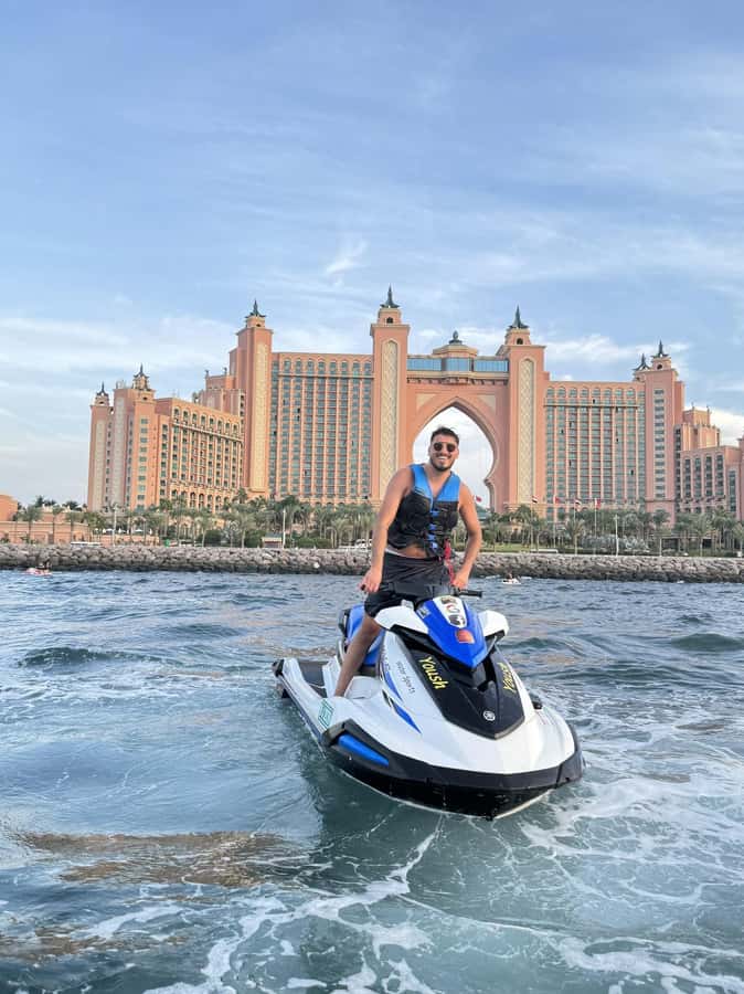 Dubai: Jet Ski Tour of Burj Al Arab & Atlantis the Palm - Burj Al Arab: the first five-minute photo stop