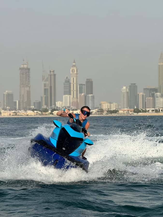 Dubai: Jet Ski Tour of Burj Al Arab with Photos & Videos - The one-hour route to Palm Island and Atlantis