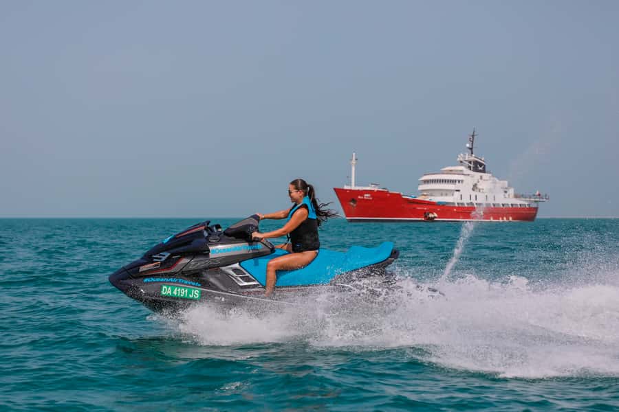 Dubai: Jetski, Burj Khalifa, Burj Al Arab, Juice, & Photos - Key points at a glance