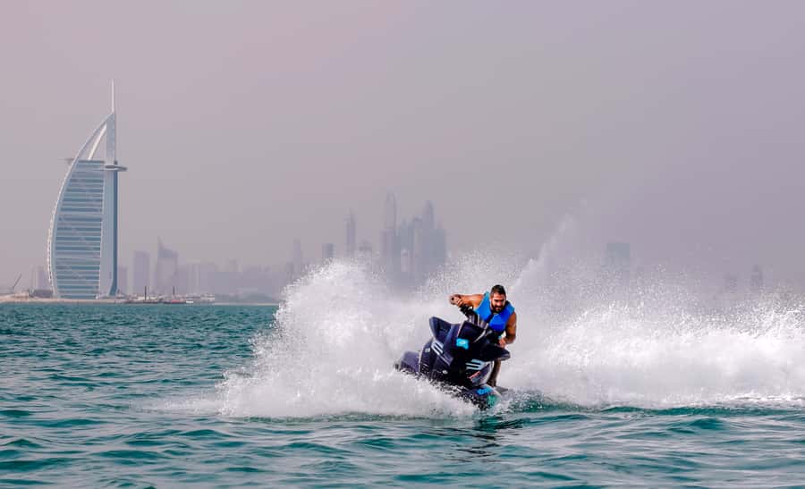 Dubai: Jetski, Burj Khalifa, Burj Al Arab, Juice, & Photos - What you get beyond the ride