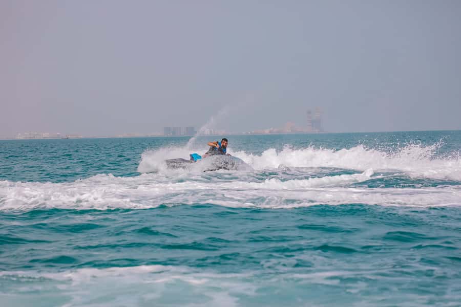 Dubai: Jetski Ride up to 2 People with Photos & Refreshments - The Burj Khalifa photo stop