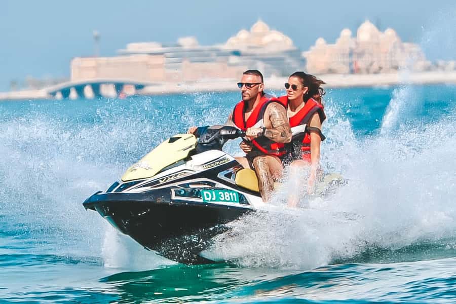 Dubai: Jumeirah Beach Jet Ski Rental for up to 2 People - Key points at a glance