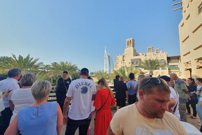 Dubai Layover Stopover & Transit Tour with Private Transfers - Burj Khalifa and Dubai Mall: a fast look at the modern city