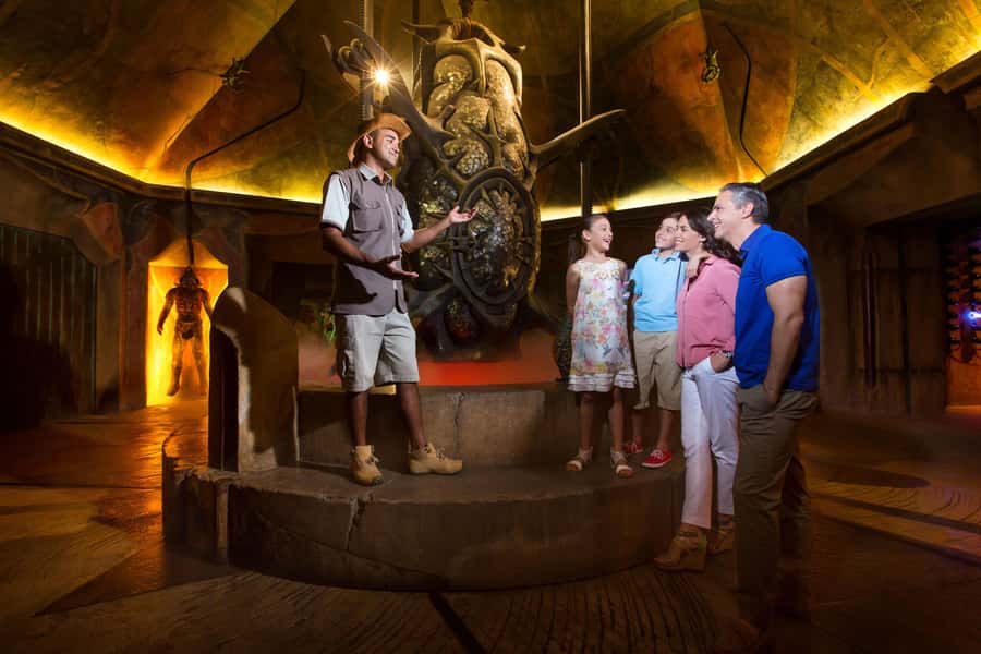 Dubai: Lost Chambers Aquarium Entry Ticket - Entering Atlantis and finding the lost chambers