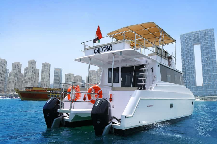 Dubai: Luxury Sightseeing Cruise with Food and Drinks - Setting Out From Dubai Marina on Calypso