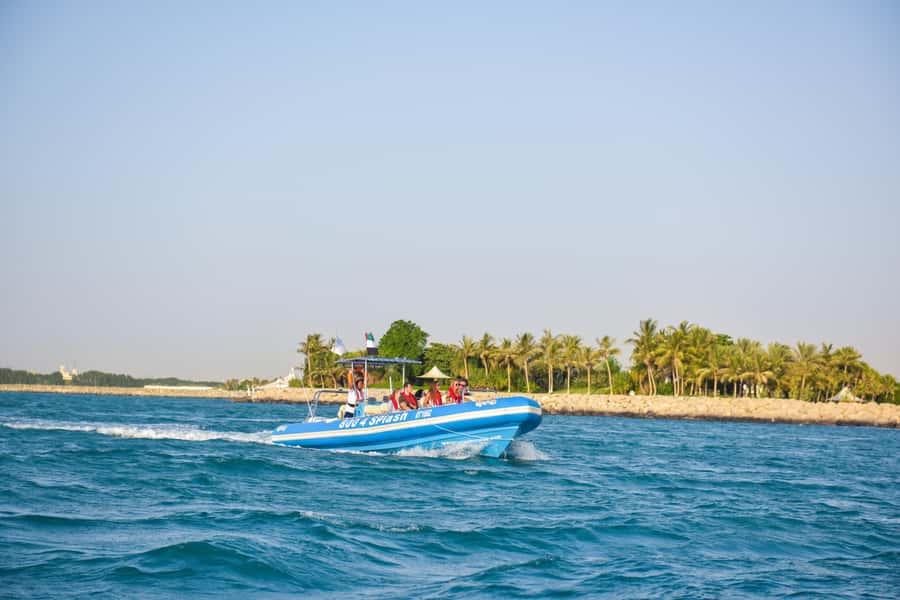 Dubai Marina : 1.5-Hour Atlantis Sightseeing Speedboat Tour - Why see Dubai from a speedboat?