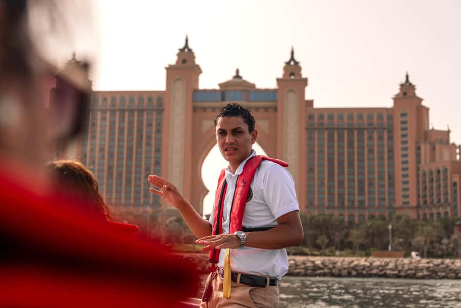 Dubai Marina: 1-Hour Luxury Sightseeing Speedboat Tour - The return run is where the speed arrives