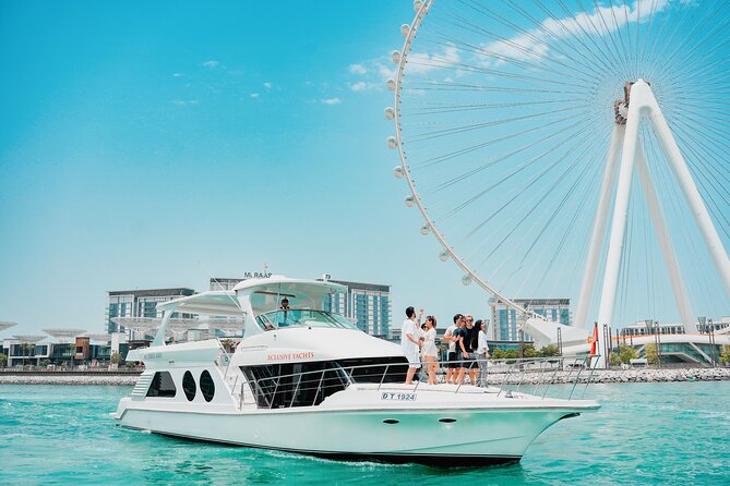 Dubai Marina 1hr Yacht tour with Drinks - Key points to know before booking