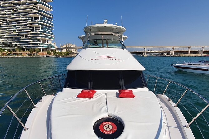 Dubai Marina 1hr Yacht tour with Drinks - Jumeirah Beach Residence from the water