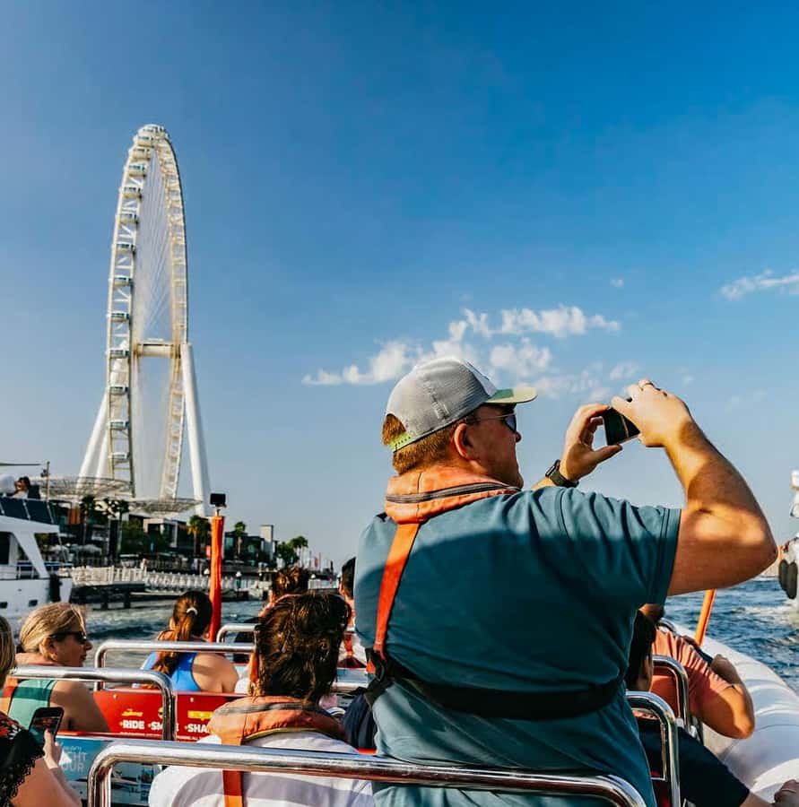 Dubai: Marina, Atlantis, Palm & Burj Al Arab Speedboat Tour - Palm Jumeirah and Atlantis photo stops