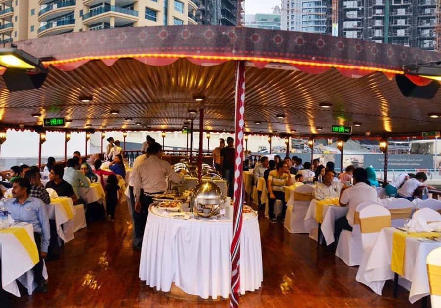 Dubai Marina Dinner Cruise with Live Entertainment(Al Wasl) - Why Dubai Marina works so well after dark