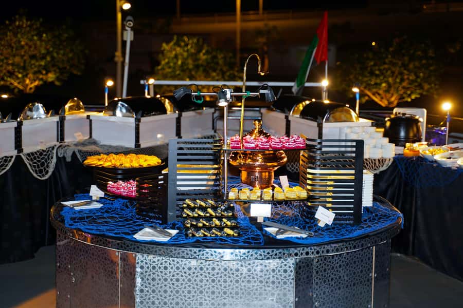 Dubai: Marina Luxury Dhow Dinner Cruise - Who Will Enjoy This Cruise Most
