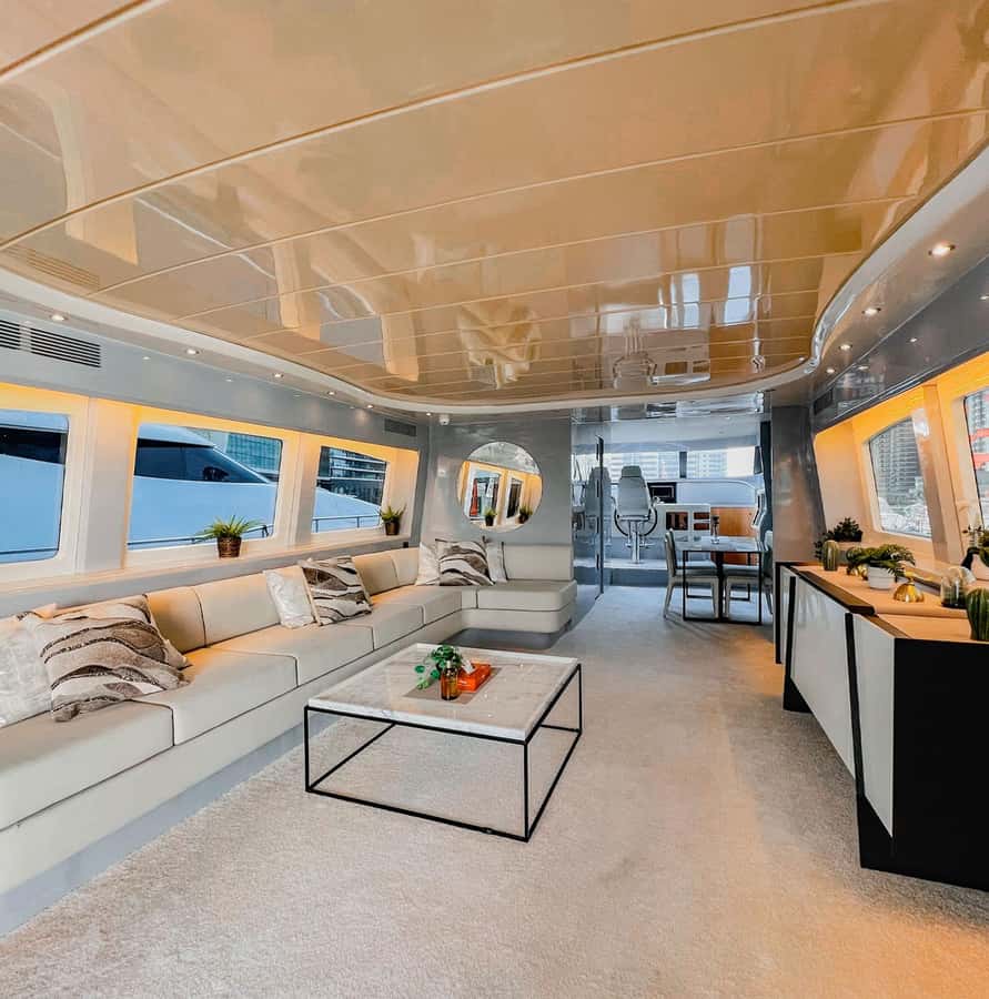 Dubai Marina: Luxury Yacht Tour with Breakfast or BBQ Option - Is $15 a good value for a Dubai yacht tour?