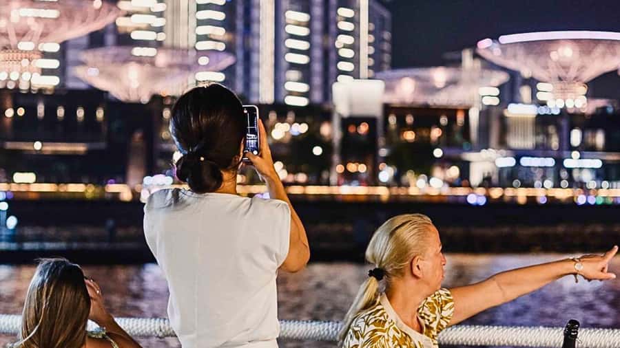 Dubai: Marina Premium Dinner Cruise with Unlimited Drinks - Should you book the Marina Premium Dinner Cruise?