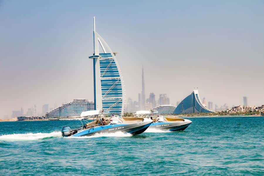 Dubai: Marina Private Boat Tour & Palm Jumeirah Sightseeing - Ain Dubai and the skyline from the water