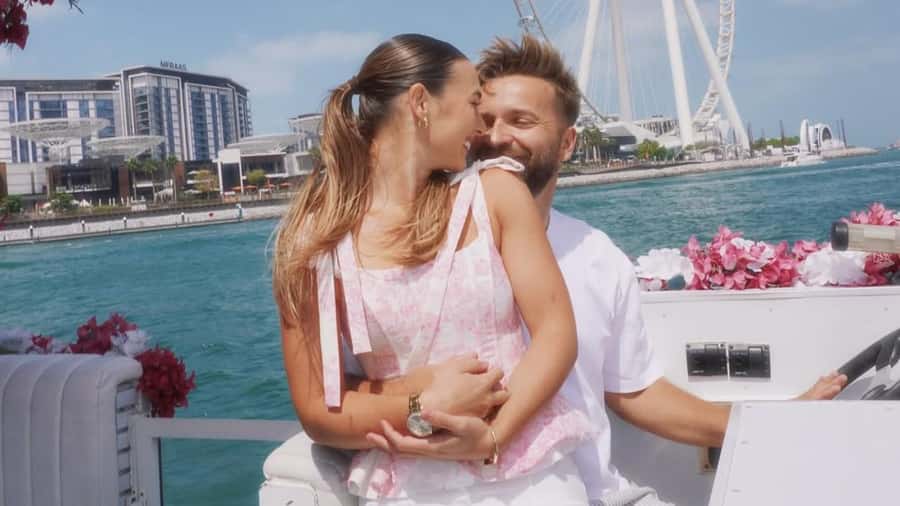 Dubai Marina: Private Boat Tour with Flower - Cruising the Dubai Marina canal