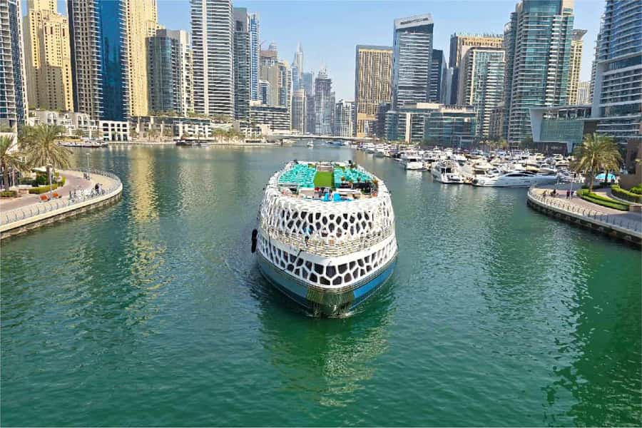 Dubai: Mega Yacht Dinner Cruise with Buffet - Setting Out From Pier 7 at Dubai Marina