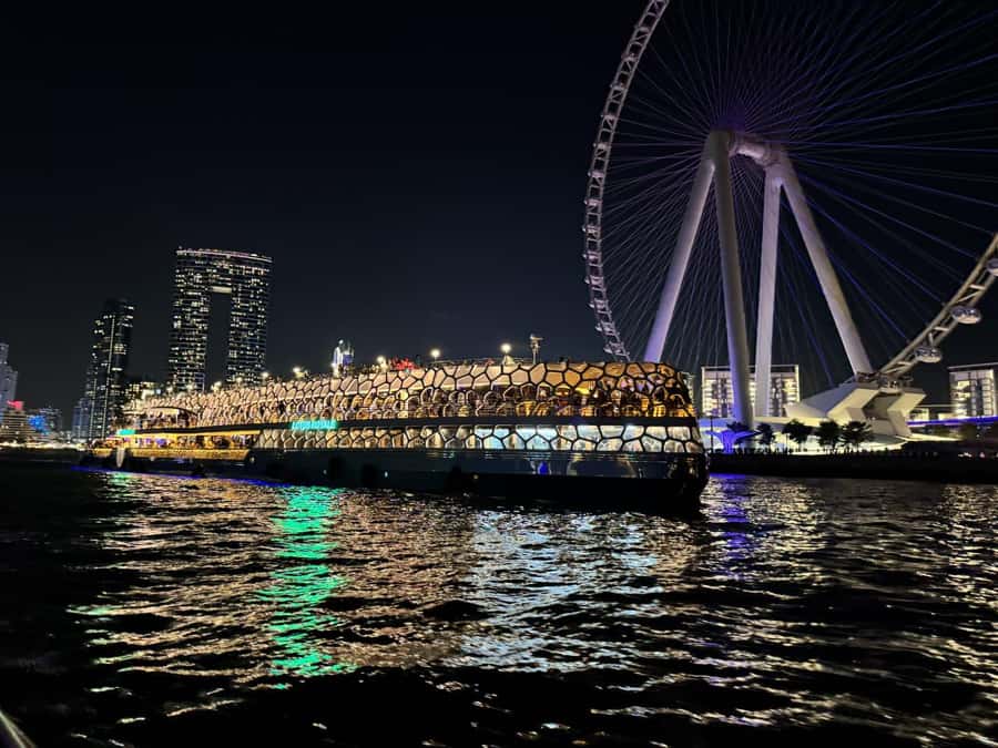Dubai: Mega Yacht Dinner Cruise with Buffet - Cruising Past Marina Towers and Ain Dubai