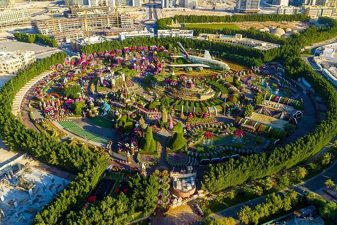 Dubai Miracle Garden Skip the Line E-Ticket and Transport Options - Entering the garden and getting your bearings