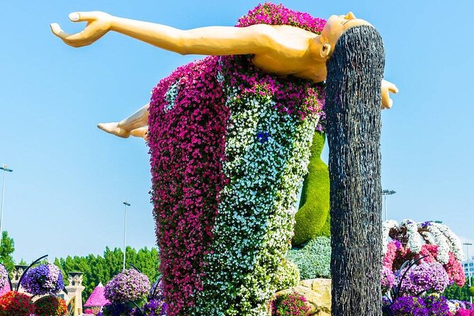 Dubai Miracle Garden Ticket with Transfer - The heat is the real challenge