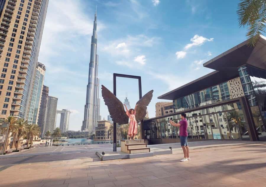 Dubai Modern Tour: Souq Madinat, Marina, Burj Khalifa stop - Burj Khalifa and Dubai Mall