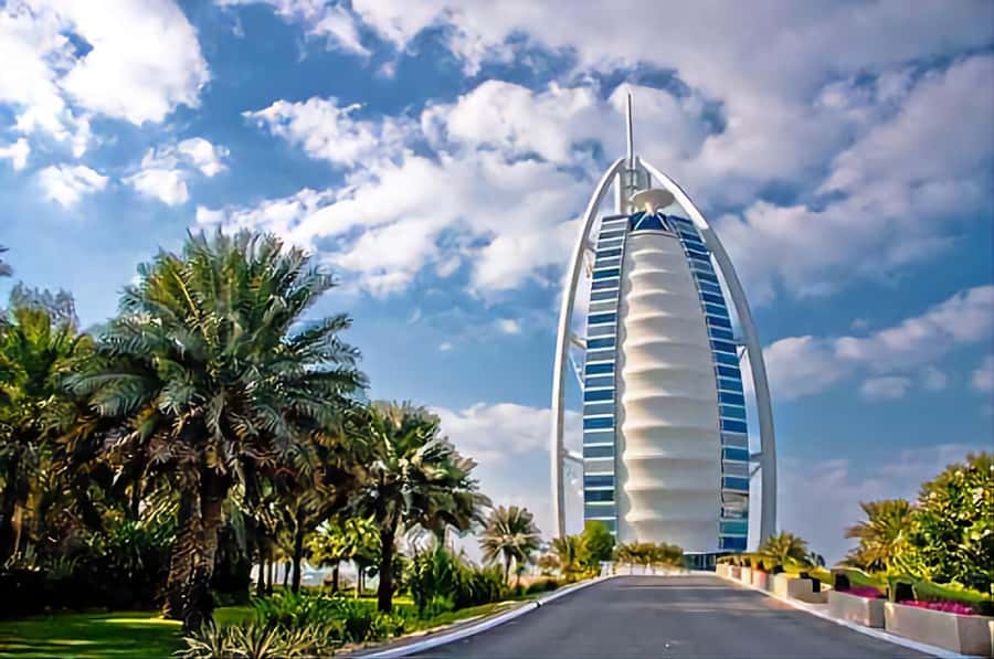 Dubai: Old to New Dubai Private Half-Day Sightseeing Tour - Palm Jumeirah, The Pointe, and Atlantis