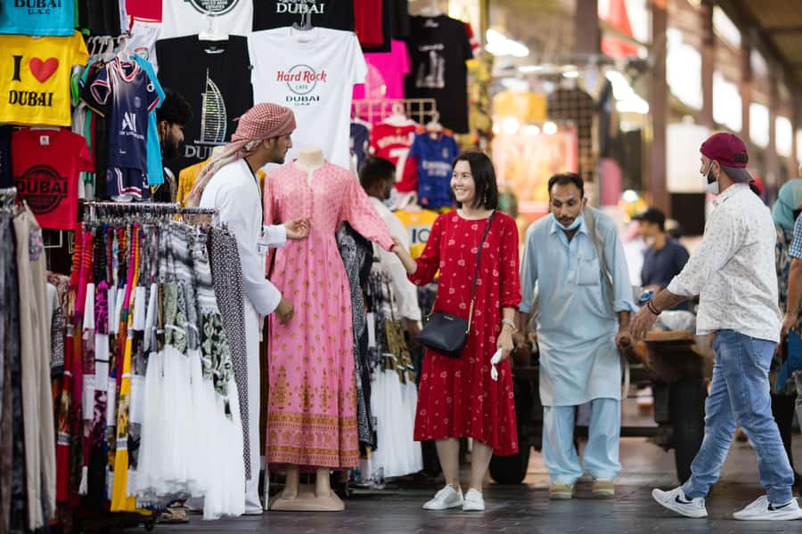 Dubai: Old Town, Creek, Museums, Souks, & Street Food Tour - Al Fahidi Fort adds a quick historical pause